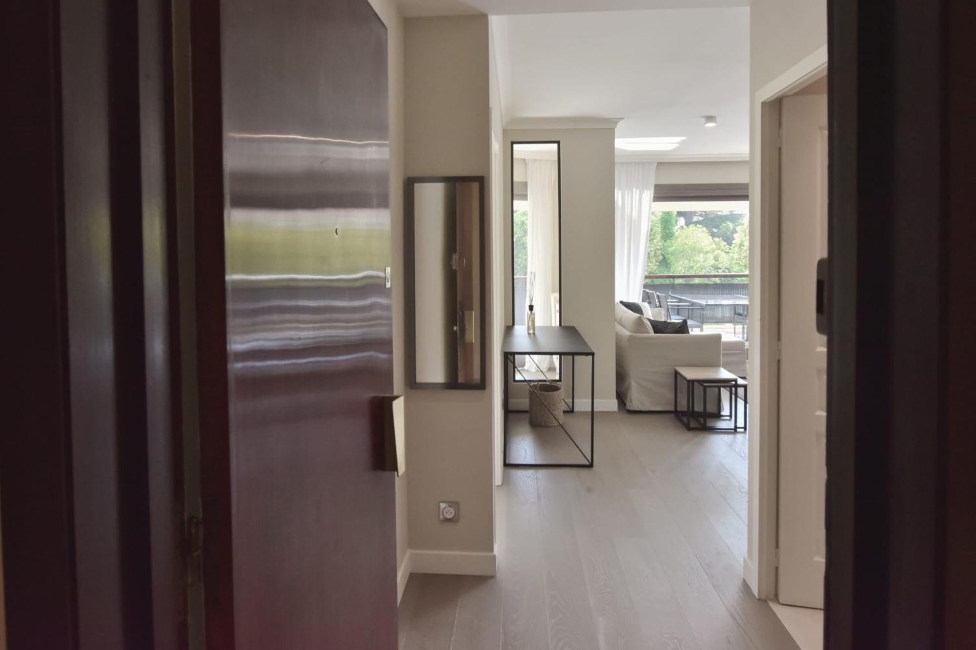 Cannes - 2-Br Flat 15-Min Walk To The Beaches Exterior foto